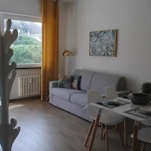https://raggio-di-sole-swimming-pool-tennis-sea-view-quiet.hotelitalianriviera.com